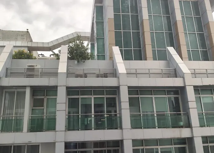 Hyde 11 Skyline * Bangkok