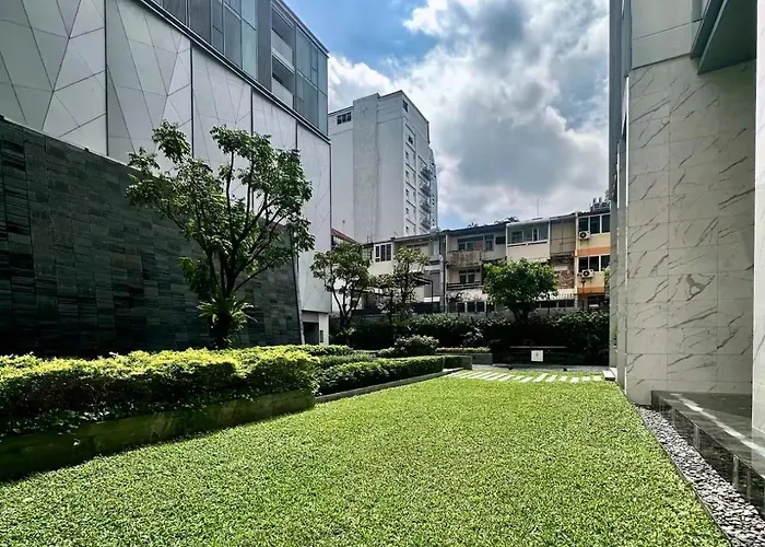 Hyde 11 Skyline Bangkok