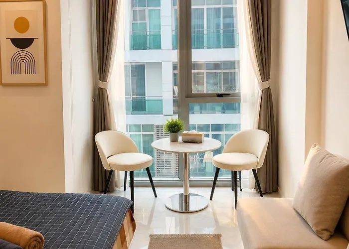 Apartment Hyde 11 Skyline *
